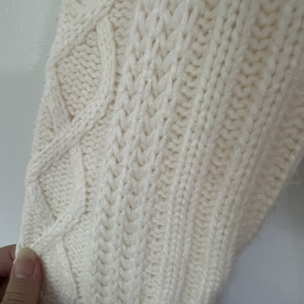 St Johns Bay Sweater Large White Cable Knit - See Images/Desc for Imperfections - Picture 5 of 7